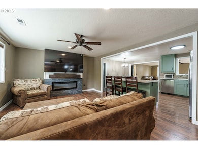 569 22nd St, Washougal, WA 98671 - photo 5