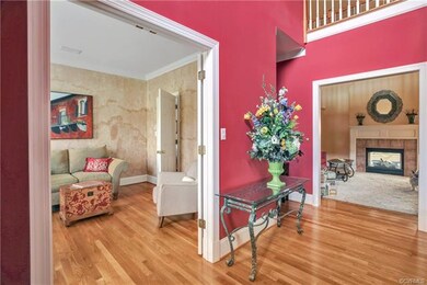 2 story foyer features loft from 2nd floor