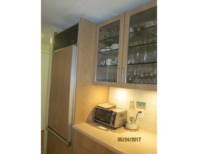 24 Bradbury St unit B, Cambridge, MA 02138 - photo 3