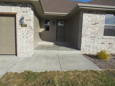 1928 N Seabrook Dr, Nixa, MO 65714 - photo 4