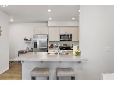 11715 SW Valencia Ln unit 202, Wilsonville, OR 97070 - photo 7