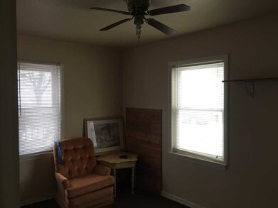 2109 S Vine St, Muncie, IN 47302 - photo 4