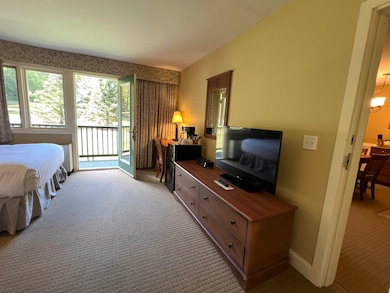 123/125 Qtr 4 Grand Summit Way unit 123/125, Qtr 4, Dover, VT 05356 - photo 4