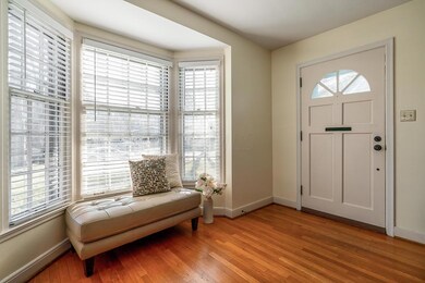 Arden bay window