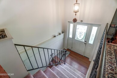 806 N Blackhoof St, Wapakoneta, OH 45895 - photo 4