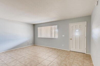 40 N Maple Mesa AZ 85205 USA-large-006-0