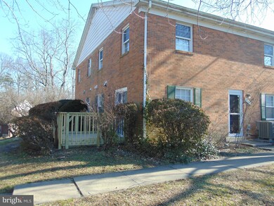 9634 Hagel Cir unit C, Lorton, VA 22079 - photo 4