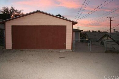 15583 2nd St, Victorville, CA 92395 - photo 4