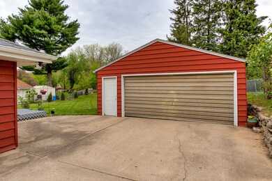 1120 NE 52nd Ave-5