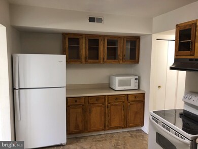 3101 Buccaneer Ct unit 1, Fairfax, VA 22031 - photo 3