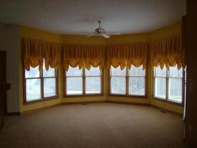 251 Mae St, Logan, OH 43138 - photo 2