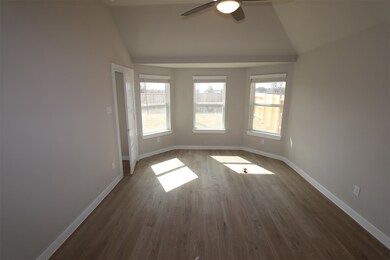 2484 Paint Creek Dr, Alvin, TX 77511 - photo 3