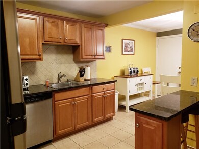 400 New River Rd unit 601, Manville, RI 02838 - photo 4