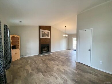 6913 Mason Run Dr, North Chesterfield, VA 23234 - photo 4