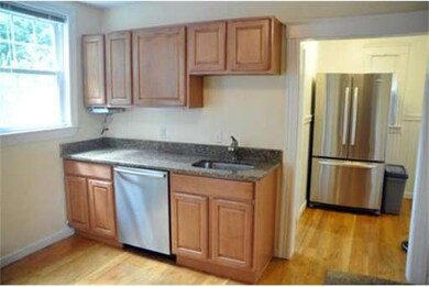 12 Iowa St, Worcester, MA 01602 - photo 5