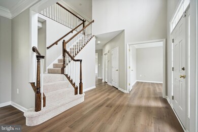 42248 Providence Ridge Dr, Chantilly, VA 20152 - photo 7