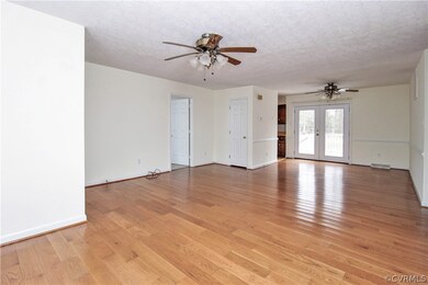 Spacious Living Room