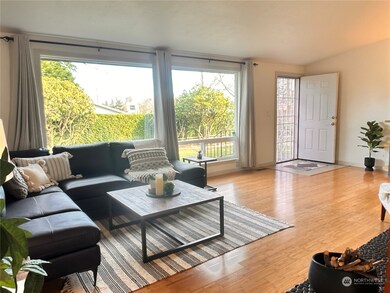 10730 13th Ave W, Everett, WA 98204 - photo 6