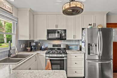 6307 Old Amish Rd, Plover, WI 54467 - photo 4