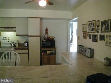 1276 Needham Cir, Hatfield, PA 19440 - photo 6