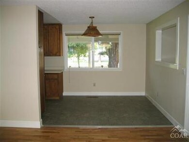 1219 NE Thompson Dr, Bend, OR 97701 - photo 3