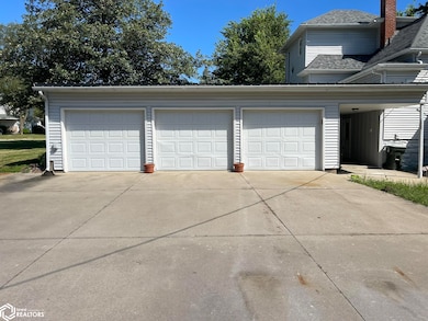 304 W Main St, Montezuma, IA 50171 - photo 3