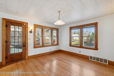10-2511-Harding-Ave-10