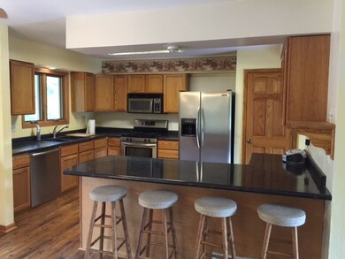 655 French Glen, Oregon, WI 53575 - photo 5