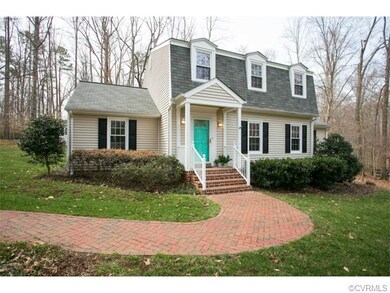 1.5 acres of privacy!