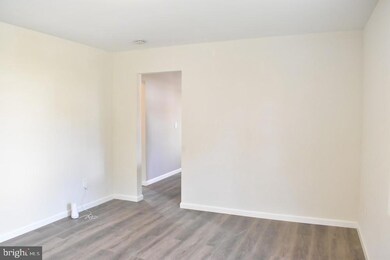 22 Hazel Ave, Halethorpe, MD 21227 - photo 3