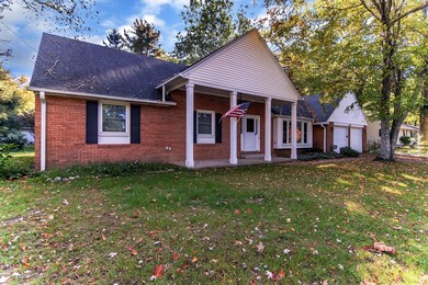 02-2401-Kewanee-WindowStill-Real-Es