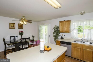 12 Kimberlys Ct, Baltimore, MD 21244 - photo 6