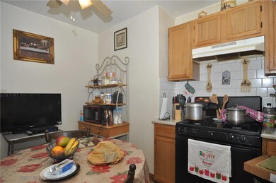 199 Sisson St, Pawtucket, RI 02860 - photo 5