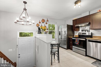 9832 Softwater Way, Columbia, MD 21046 - photo 3