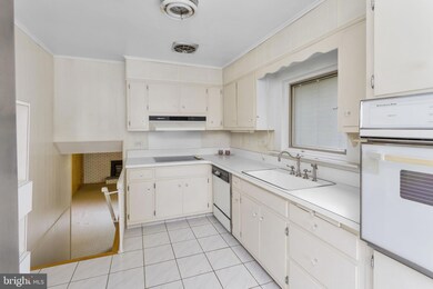 30 Beechcroft Dr, East Windsor, NJ 08520 - photo 6