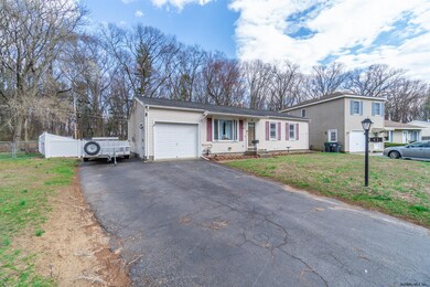 41 Mildred Ln, Latham, NY 12110 - photo 3