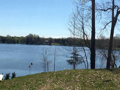 282 N Lakeshore Dr, Louisa, VA 23093 - photo 2