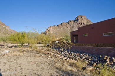 Side Yard Space