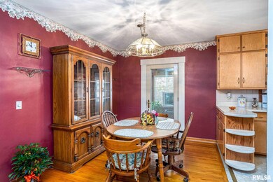 1724 W 36th St, Davenport, IA 52806 - photo 6