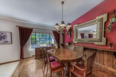 006_Dining Room