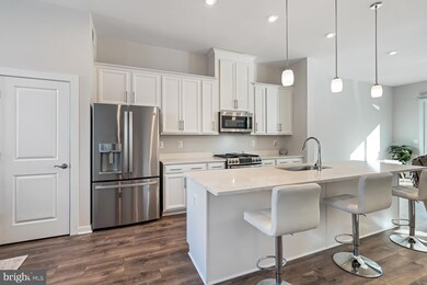 1665 Aspen Poplar Rd, Dumfries, VA 22026 - photo 4