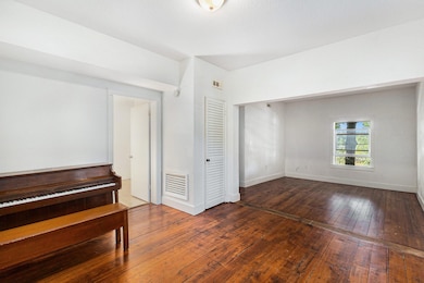 703 E Dowland St, Ludington, MI 49431 - photo 5