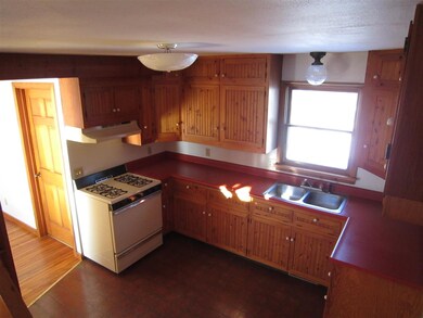 1806 Sheridan St, Madison, WI 53704 - photo 2