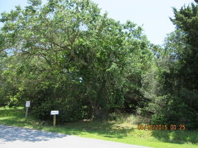 10527 Island Circle 002