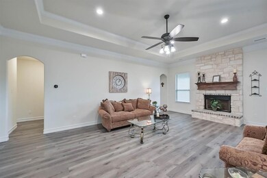 148 Independence Dr, Joshua, TX 76058 - photo 4