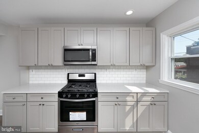 815 Mount Holly St, Baltimore, MD 21229 - photo 2