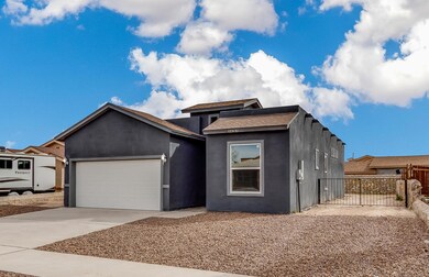 14261 Desert Mesquite Dr, Horizon City, TX 79928 - photo 3