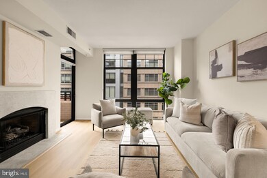 Clarendon 1021 unit 702, Arlington, VA 22201 - photo 2