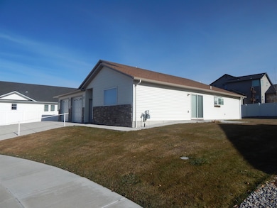 111 Sunset, American Falls, ID 83211 - photo 4