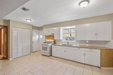 816 8th St, Rosenberg, TX 77471 - photo 7